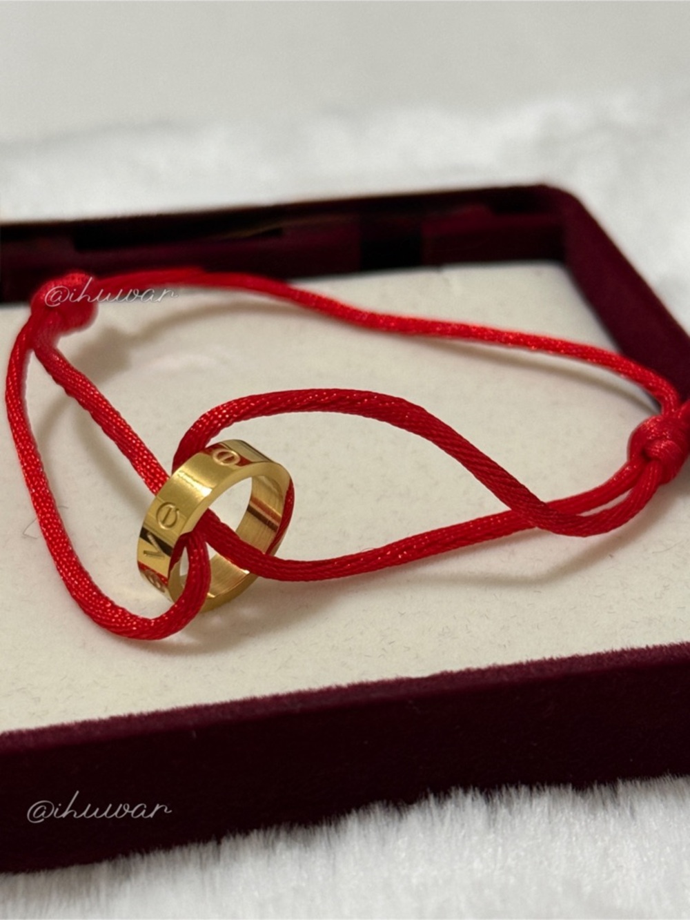 18K Gold Plated Unisex Adjustable Red Cord Screw Ring Bracelet - Picture 5 of 7